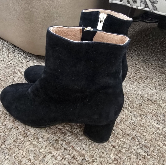 Joie Black Suede Ankle Boots - Picture 4 of 11